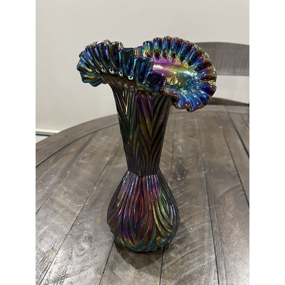 Vtg Fenton Amethyst Black Carnival Ribbed &‎ Crimped Glass Vase Diamond Pattern - Picture 1 of 9
